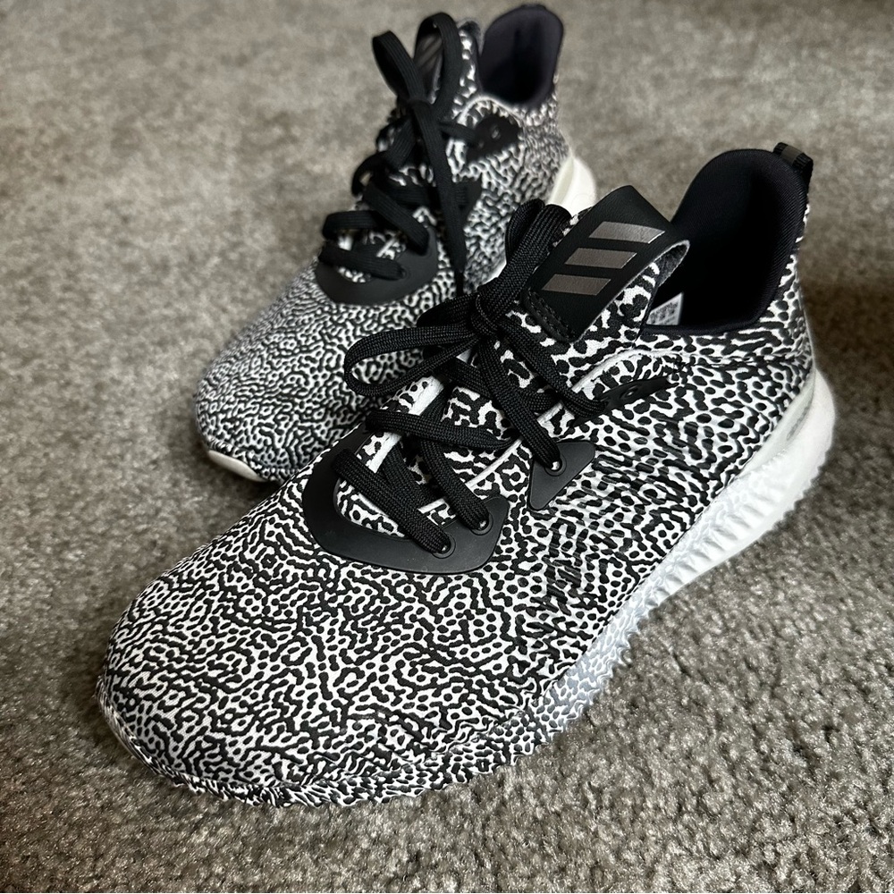 Adidas Alphabounce Motion Capture Running Causual Shoes Women’s Size 6 Sneaker